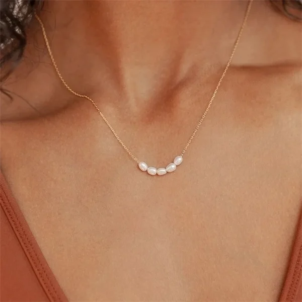 ISABELLA PEARL NECKLACE