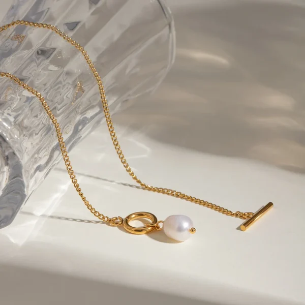 LIZZIE PEARL PENDANT