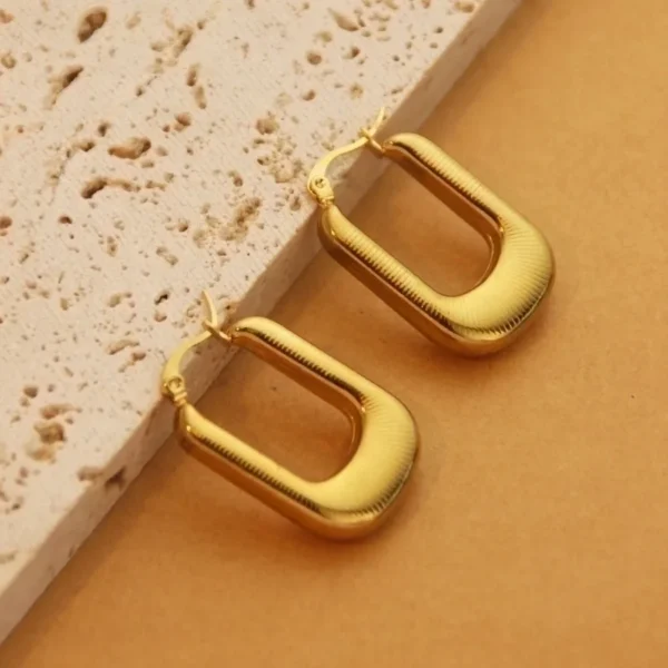 MOLLY EARRINGS