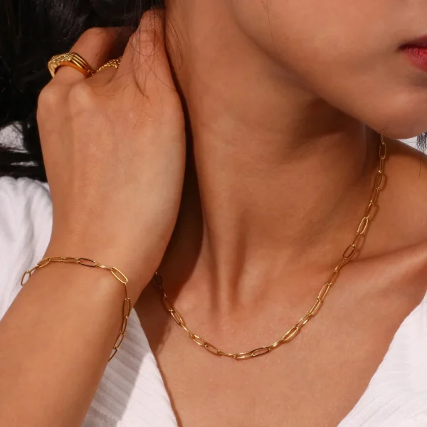 PAPER CHAIN BRACELET