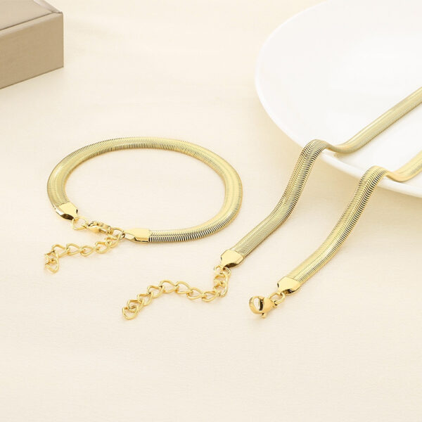 SNAKE BONE CHAIN