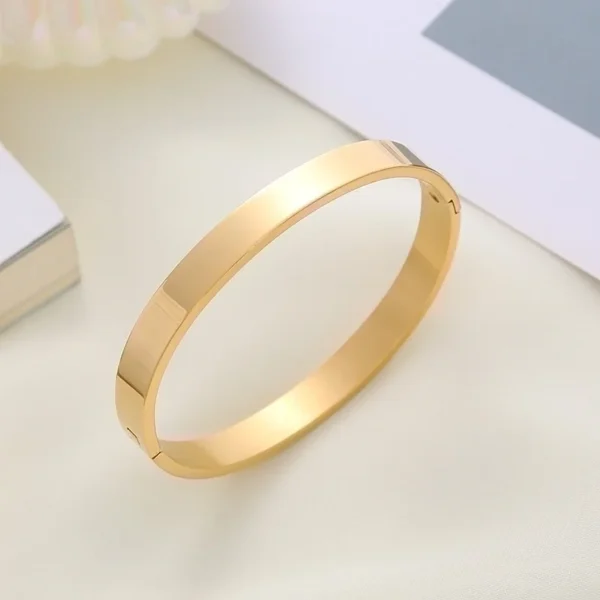 TIMELESS BANGLE