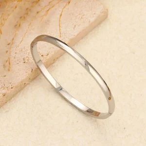 Classic Silver Bangle Classic Silver Bangle